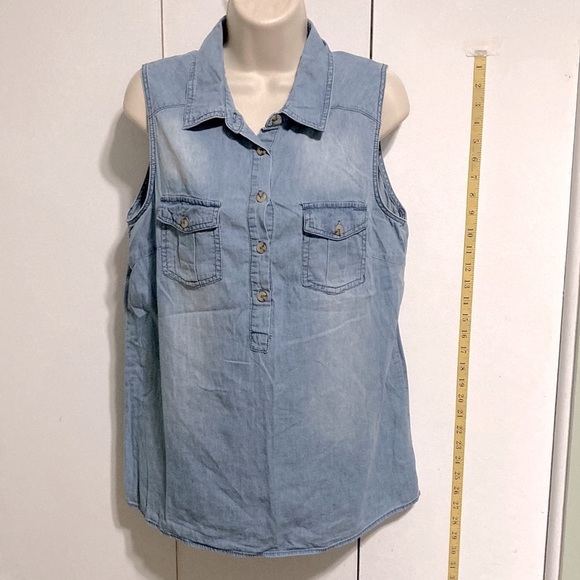JAPNA Light Blue Soft Chambray Sleeveless Shirt Blouse Womens Large - Picture 2 of 14